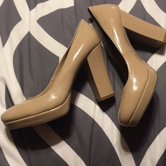 5/$25 Unlisted Patent leather heels 9.5 - Picture 6 of 8